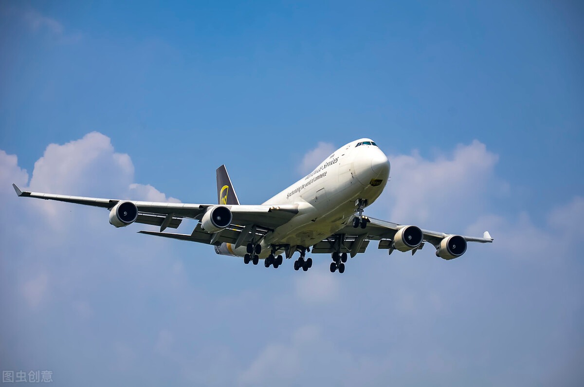 中国民航大学航空运输经济研究所所长李晓津表示