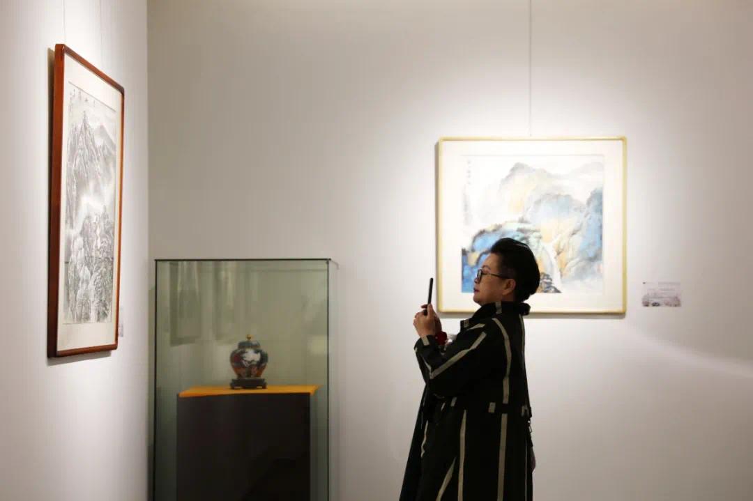 活动"云飞黔山"系列展览之 熊师辉个人画展