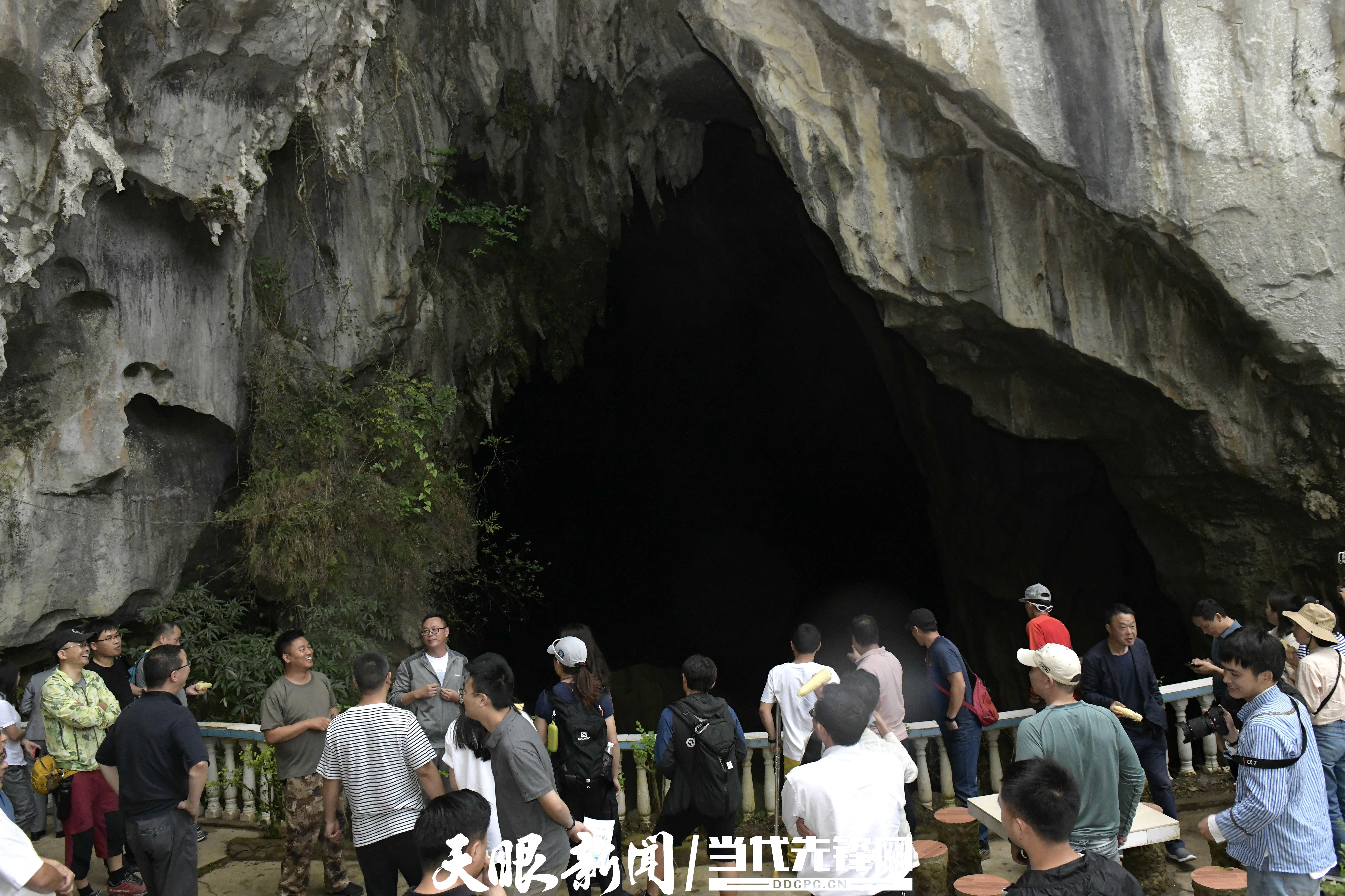 贵州安龙体旅融合探寻攀岩洞穴奥秘
