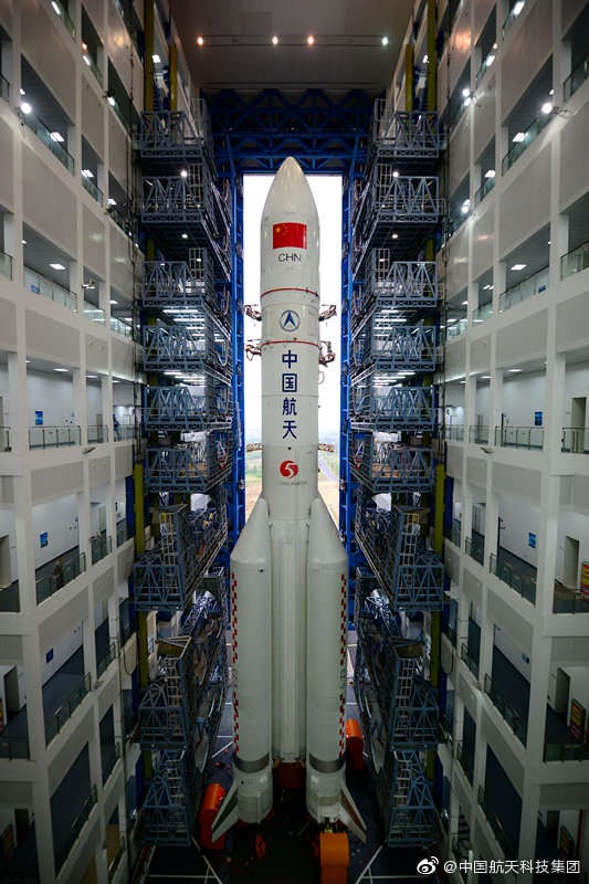 长征五号遥三运载火箭(图片来源:中国航天科技集团)