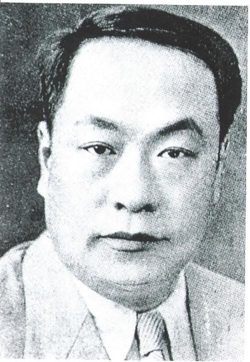 光绪二十四年(1898年)出生于贵阳一个官宦之家,青少年时代就读贵阳