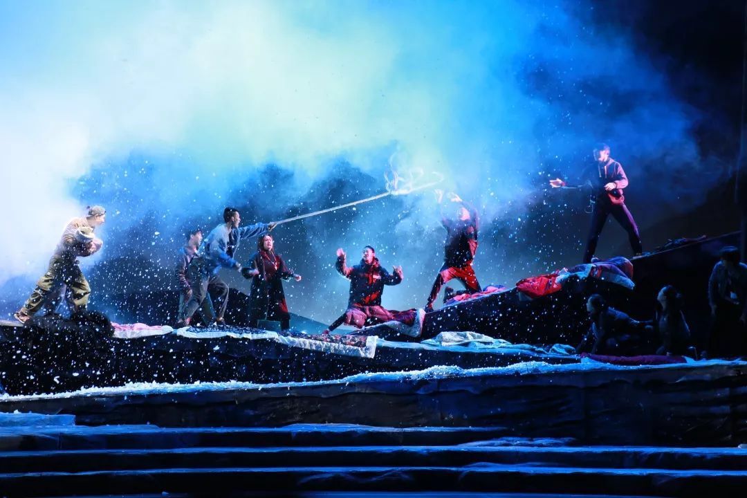 文艺苑丨贵州省话剧团现实题材剧作《出山!》,抒写新时代壮歌!