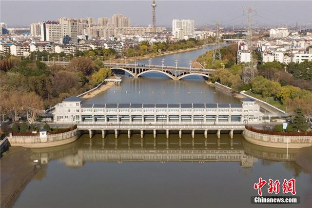 航拍南水北调东线源头——江都水利枢纽