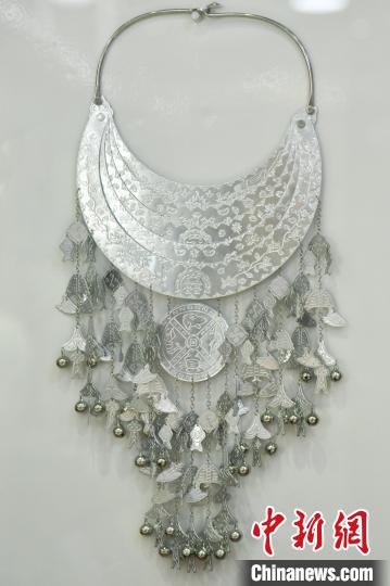 黎族饰品. 凌楠 摄