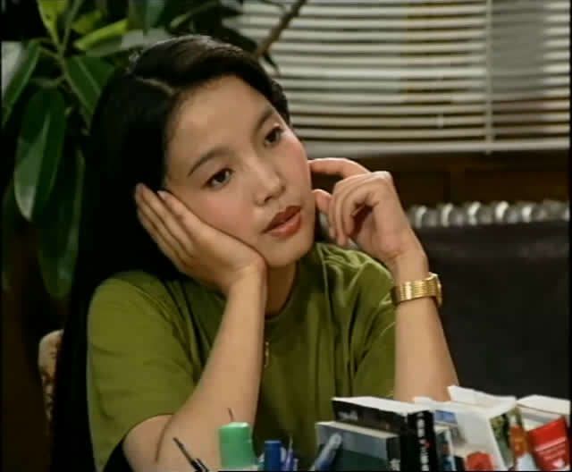 担纲《编辑部的故事》导演的赵宝刚,后来成为著名电影导演的编剧