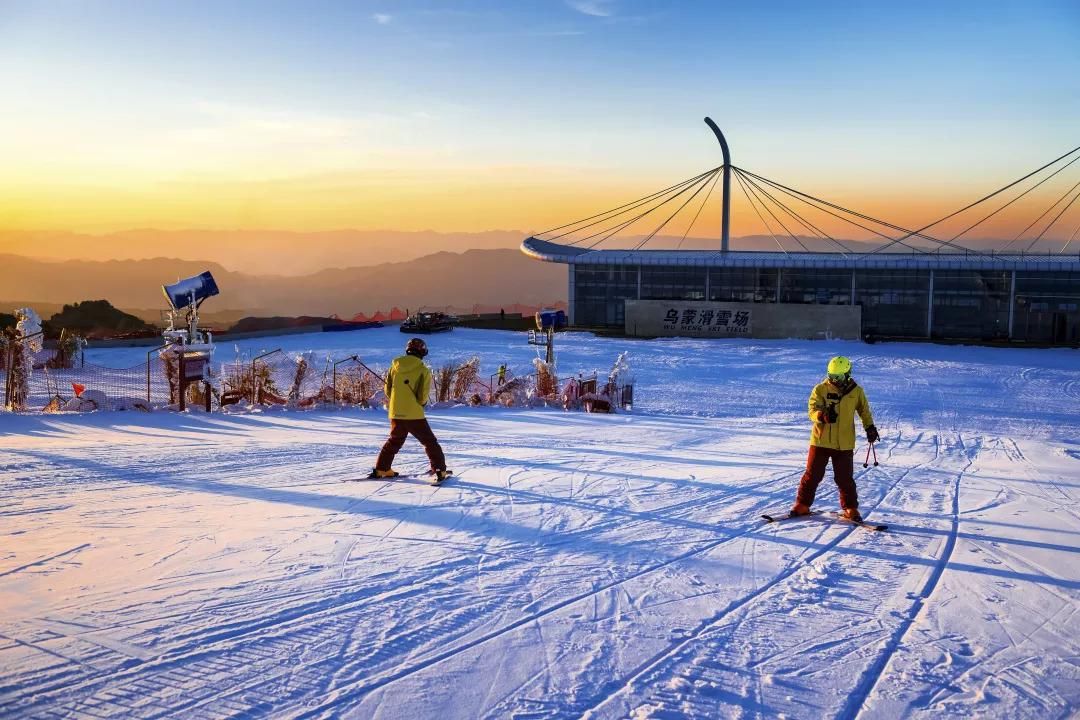 体旅|贵州3大滑雪场已全面开放 等待小伙伴们前来体验北纬26度以南雪