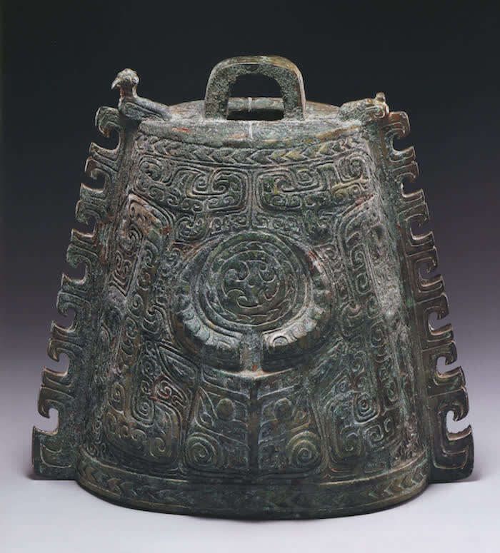 牛纹牛闻:古代牛形青铜器里的牛方鼎,牺觥