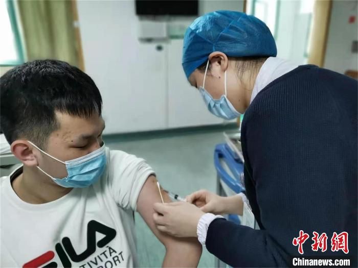 湖北"00后"捐献造血干细胞:有一份力发一道光