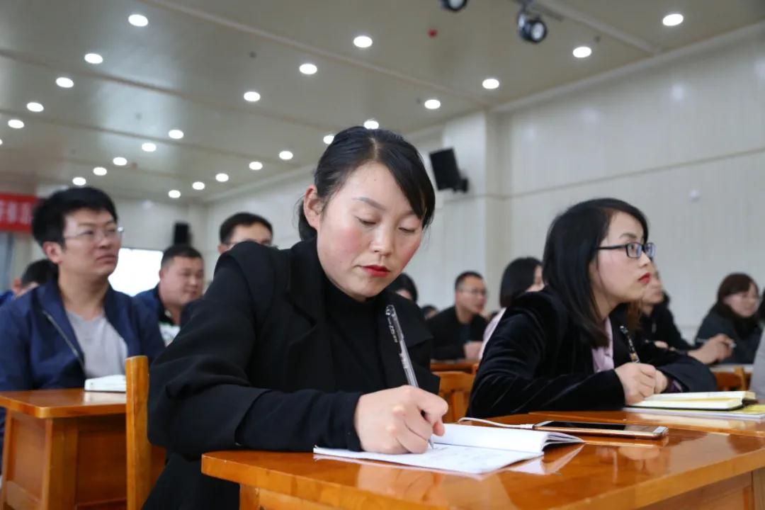 贵阳市第十八中学举行威宁迤那二中织金羊城中学跟岗学习总结会