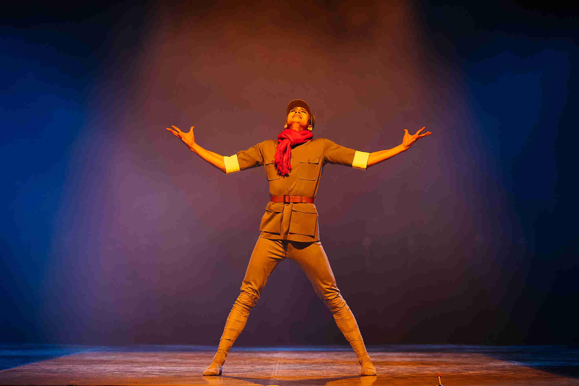 芭蕾舞剧《宝塔山》以足尖讲述红色故事,致敬延安精神