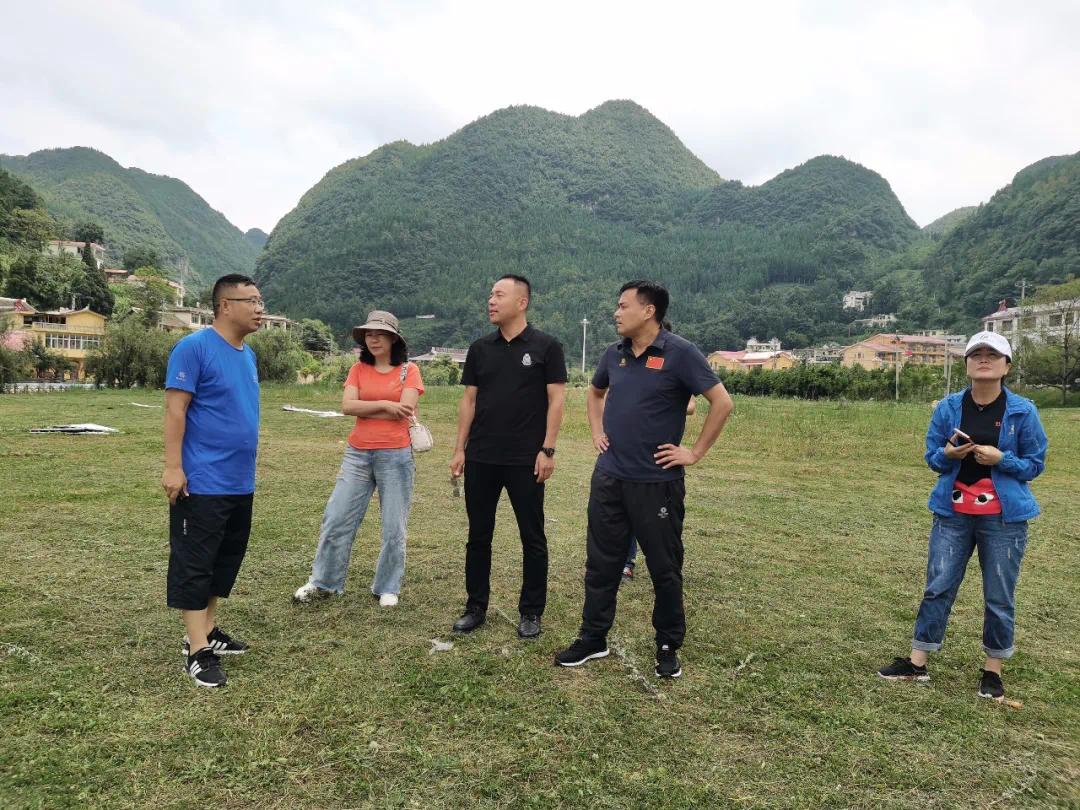 快讯省山地户外中心赴六盘水市钟山区考察2021年贵州省青少年攀岩锦标