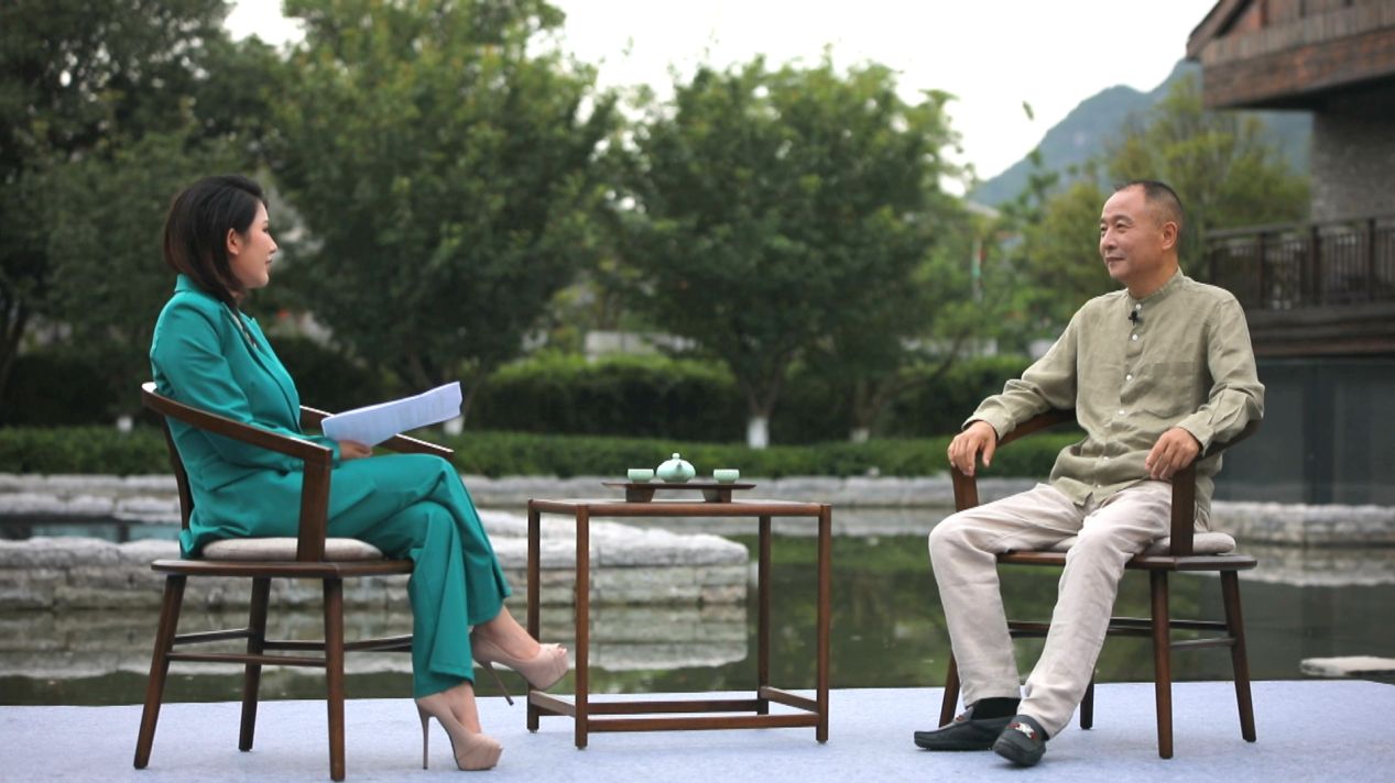 贵州广播电视台科教健康频道《酱香中国》栏目深入仁怀酱香酒产区