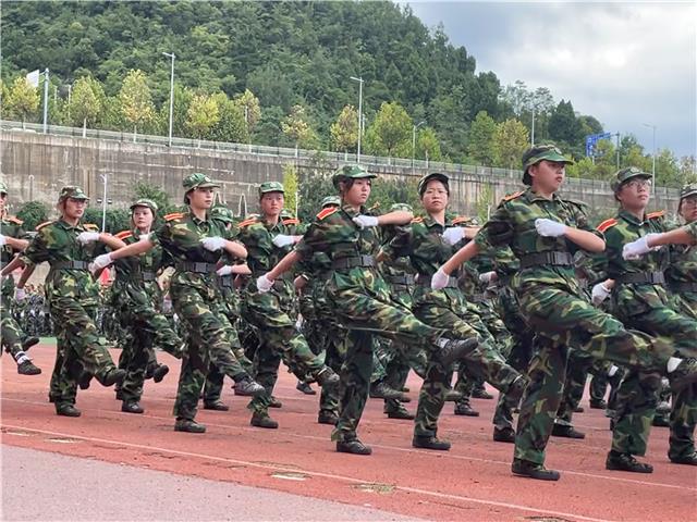 貴州農業職業學院舉行2021級高職新生軍訓成果彙報暨表彰大會