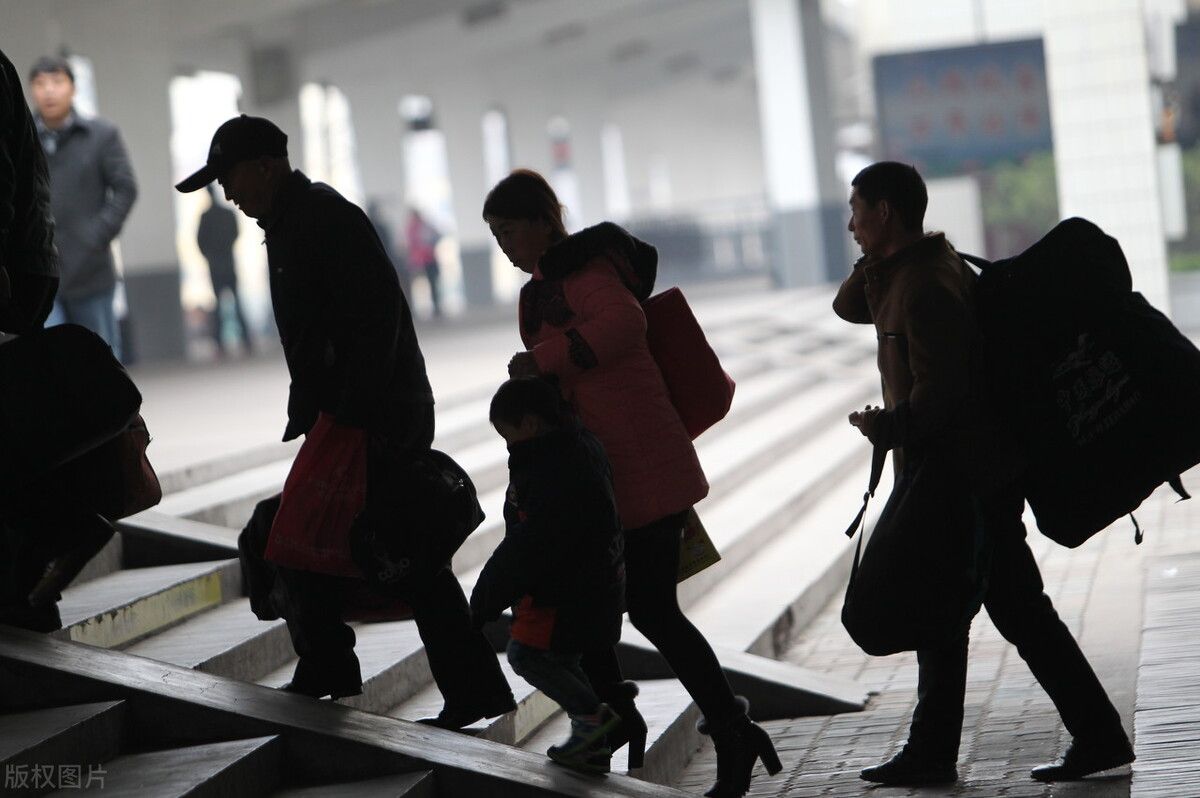 全国脱贫人口外出务工规模达3085万人