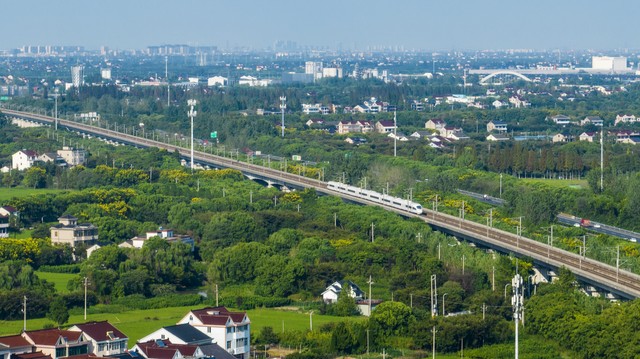 长三角铁路2024年春游预计发送旅客7800万人次